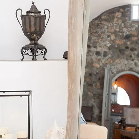 Canava House In Santorini Hébergement de vacances