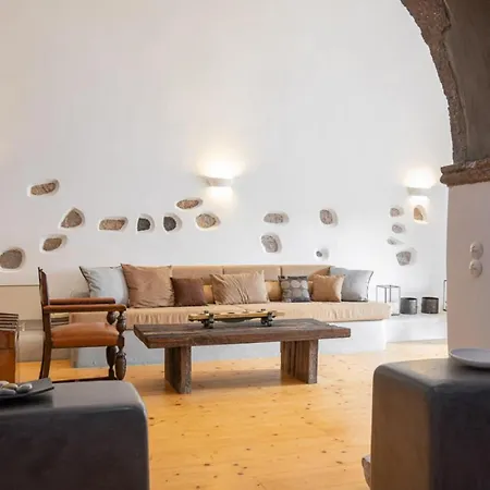 Canava House In Santorini * Emporio (Santorini)
