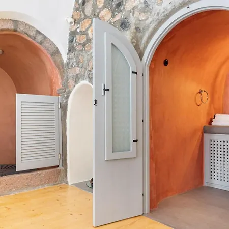 Holiday home Canava House In Santorini *